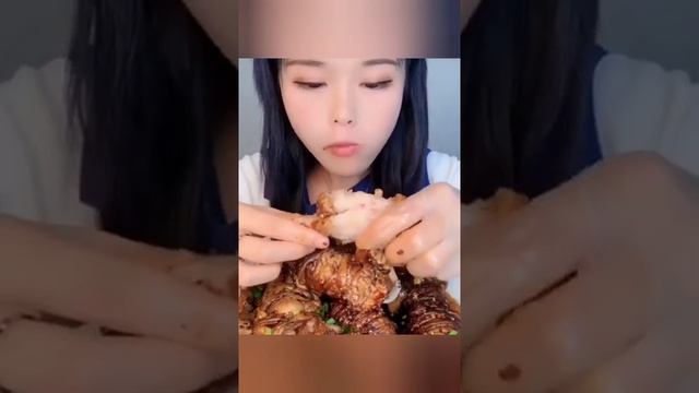 КИТАЙЦЫ ЕДЯТ НА КАМЕРУ / ASMR EATING!!!