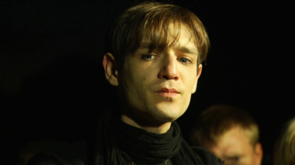 Экстрасенсы.Битва сильнейших: Александр Шепс - Почему разбился молодой парень? (на кладбище)