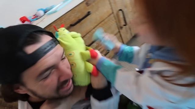 4,000,000 FRiENDS ? Surprise Best Day Ever playing Adley is the Boss at the Spacestation A MOViE смотреть онлайн