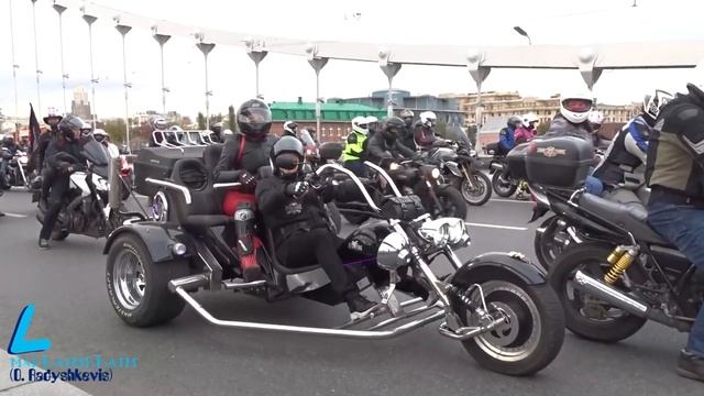 Закрытие мотосезона 2019 масштабный мотопробег по центру Москвы. смотреть онлайн