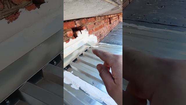 Крыша на балкон в Подольске.Козырек над балконом своими руками.Ремонт крыши балкона последнего этаж смотреть онлайн