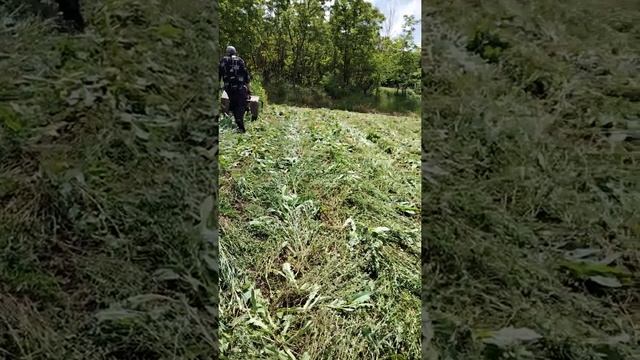 Робота мотоблоком с помощью роторной косилки смотреть онлайн