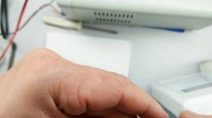 Сгорает предохранитель микроволновки, нахождение и устранение причины. Причина концевик.