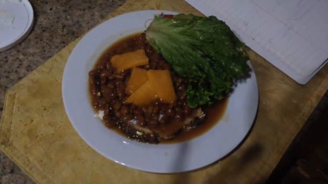 Simple Cheap Dinner Idea: British Baked Beans смотреть онлайн