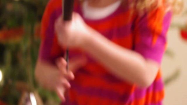 another "news" take, with the SingStar mic смотреть онлайн