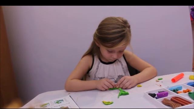 Дракон из пластилина Play Doh от Эли