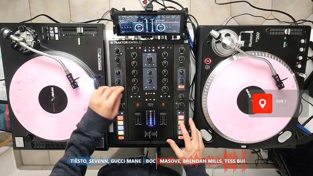 Testing Traktor Kontrol Z2 Mixer смотреть онлайн