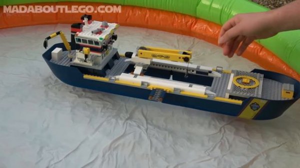LEGO City Ocean Exploration Ship 60266.