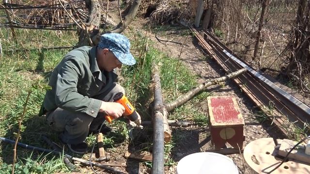 Быстрый ремонт трубы для летнего полива. Без сварки и других затрат. смотреть онлайн