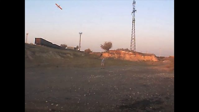 Кордовый электро-долболёт, тест на пилотаж.