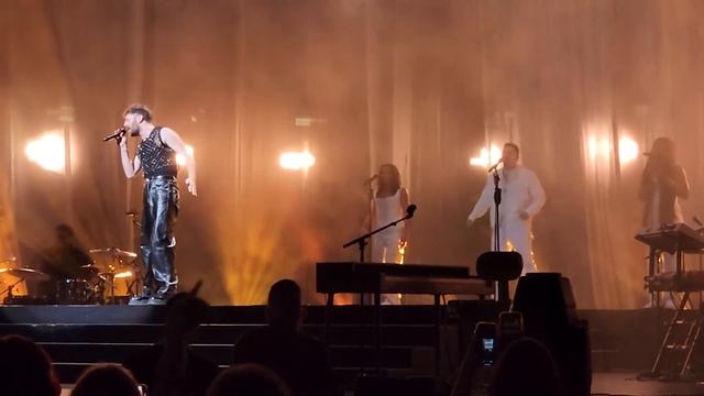 Ben Platt Live You and I смотреть онлайн