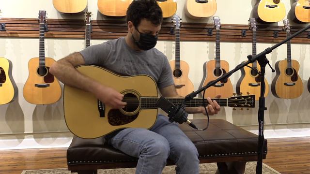 Don Wilson "D-42" Quilted Mahogany at Lowe Vintage смотреть онлайн