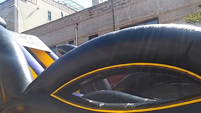 Что интересного бывает на ярмарке в Нью-Йорке? Батут и многое другое. смотреть онлайн