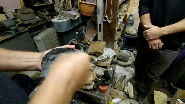 Пилим предполагаемые метеориты - 3. Металл в металлической форме смотреть онлайн