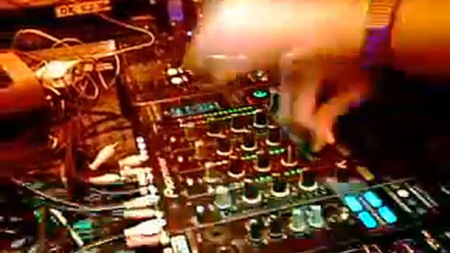 Les Petits Pilous Pt. 1 @ BOBBLE Boombox / Monsters Of House München 2010 смотреть онлайн