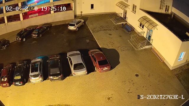 DS-2CD2T27G3E-L - вечер, стоянка смотреть онлайн