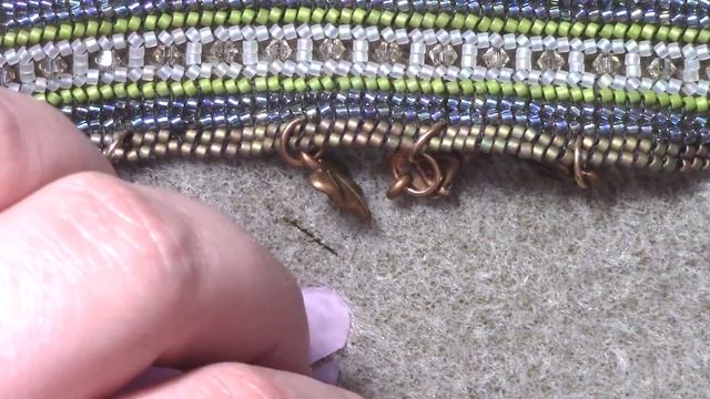 Comparing Beading Threads Part 2 - Fishing Lines and Fireline - Lessons With Odin смотреть онлайн