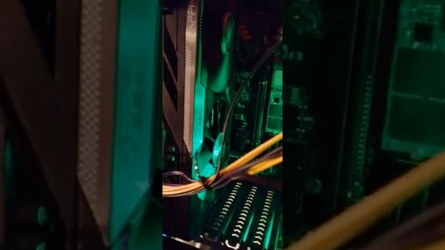 Msi 390z gaming plus Sapphire Nitro Readon R9 380X Lüfter drehen nur an смотреть онлайн