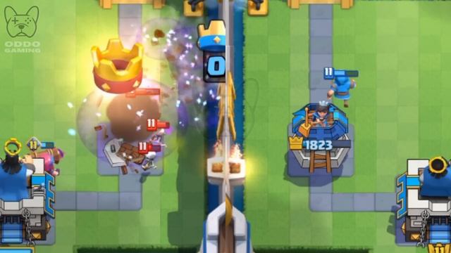 EVOLVED FIRECRACKER Vs WIZARD - Clash Royale Battle смотреть онлайн