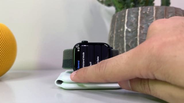 Apple Watch Series 8 vs. 2022 SE (2nd Gen) | Which one should you buy? | EVERYTHING YOU NEED TO KNO смотреть онлайн