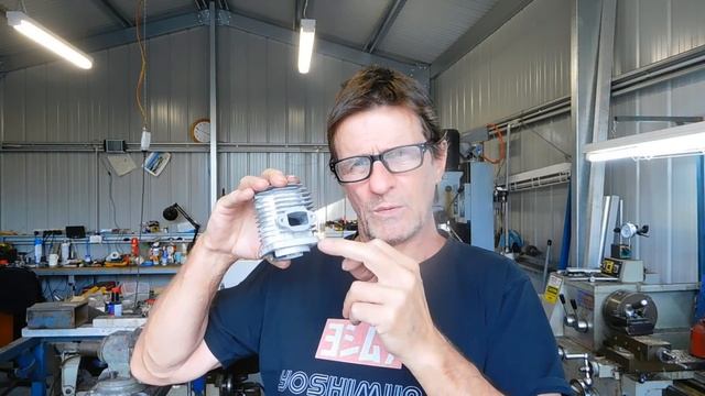 Unlocking the secrets of 2 stroke porting part 1 - Why do you map the ports to paper. смотреть онлайн