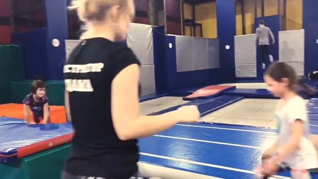 Индивидуальные занятия в Джампвэй! смотреть онлайн