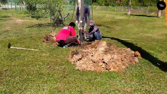 Pasang Concrete Footing Untuk Tiang Lampu - Tegak Lagi Stabil