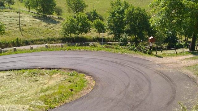rally Lessinia 2021, passaggio Peugeot 309 GTI, Renault 5 turbo смотреть онлайн