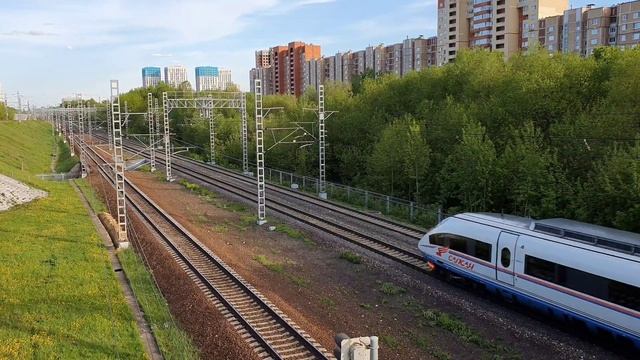 Вечерние поезда Москвы-Октябрьской: туристы и допы | 20 мая 2022 смотреть онлайн