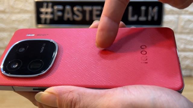 iQoo 12 Red Unboxing @FastechLim смотреть онлайн