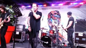 Поет Арсений Бородин