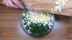 Салат из зеленого лука с яйцом. Очень вкусный витаминный салат!