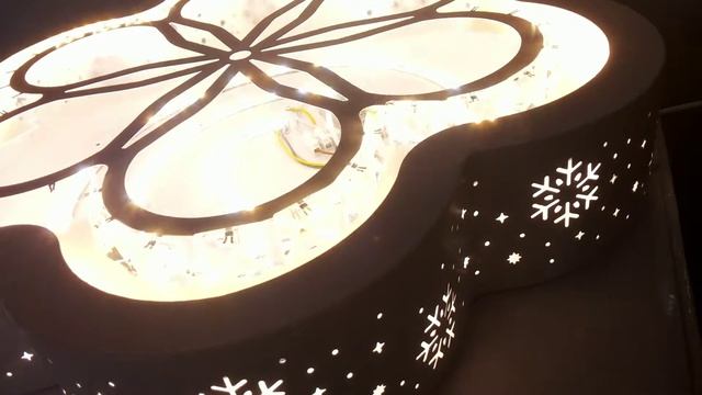 Потолочный светильник Снежинка с хрусталем! Сборка и все режимы работы! смотреть онлайн