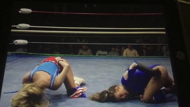 Misty Blue v Linda Dallas смотреть онлайн