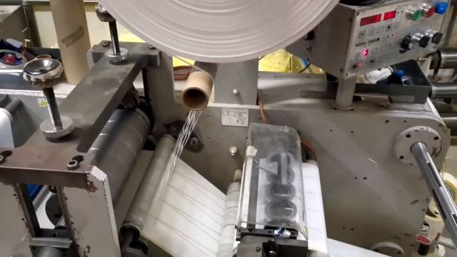 Высечка полуглянцевой этикетки смотреть онлайн