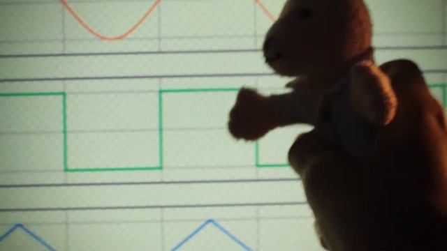 Заяц рассказывает про частоты и частотные конфликты. Теория звука. смотреть онлайн