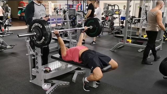 67.5 на 118. С. В. 65. Тренировка. Народный жим. смотреть онлайн