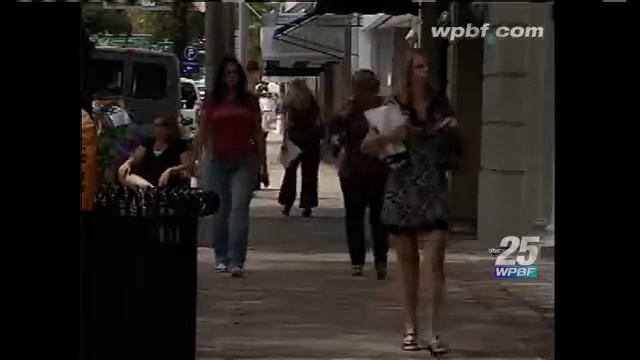 Sunshine Spells Relief After Tropical Storm смотреть онлайн