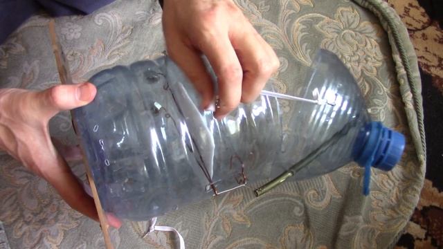 Сверхчувствительная ловушка из бутылки на 5 литров. смотреть онлайн