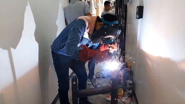 Maliit Matibay Malakas 120amps Hugong  Extreme120 FULL WELD 10 Rods E6013 2.6mm At 80amps