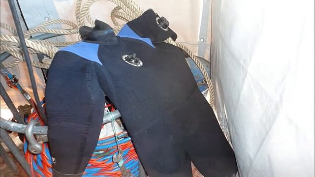 Врассыпную..?.. или..Спец.задание..№3 смотреть онлайн