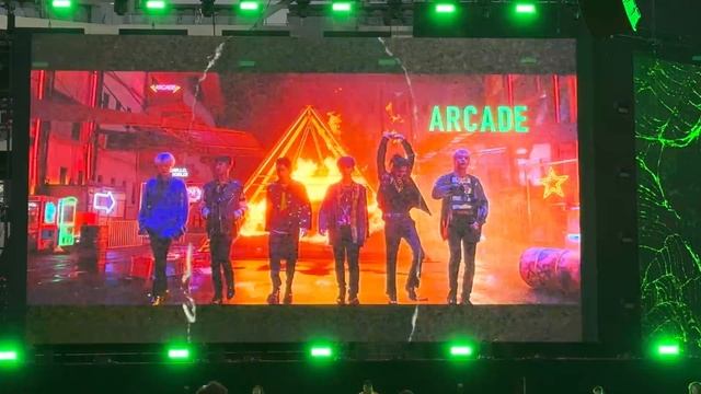 JYP Nation Intro at Stray Kids MANIAC Encore in LA смотреть онлайн