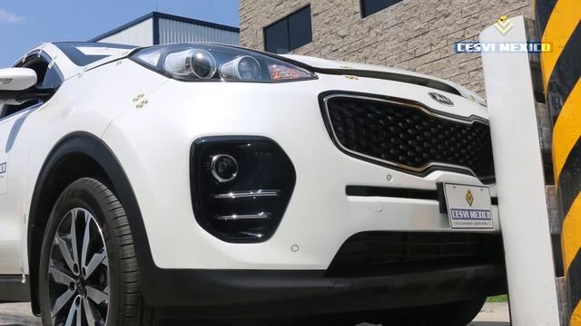 Low-Speed Crash Test 2017 KIA Sportage смотреть онлайн