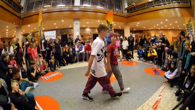 bboy Kagor vs Сын Марса - 1x1 breakdance - Победа Жизни 2019 смотреть онлайн