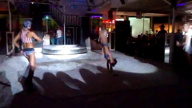 Ночной клуб Техас пиджейки Танцы Танцовщицы Гоу гоу Go Go Кирилловка смотреть онлайн