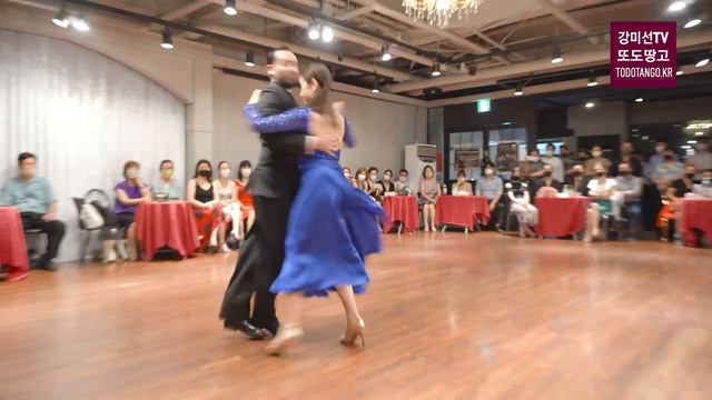 Emanuel Ledesma Y MiSun Kang  -Mala Junta, Osvaldo Pugliese