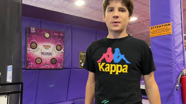 Как выглядит Батутный Центр в Америке 🇺🇸￼ смотреть онлайн