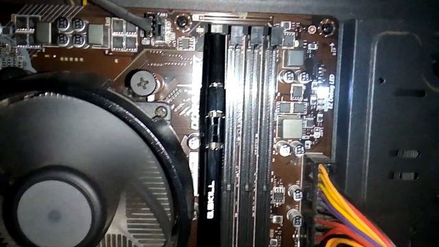 EZ DEBUG CPU LED WHITE LIT | Solution | MSI B450PRO | смотреть онлайн