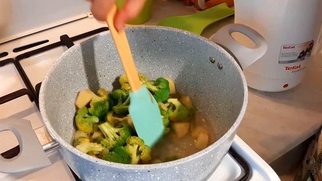 Суп Пюре из Брокколи со Сливками. Рецепт для Занятой Хозяйки смотреть онлайн