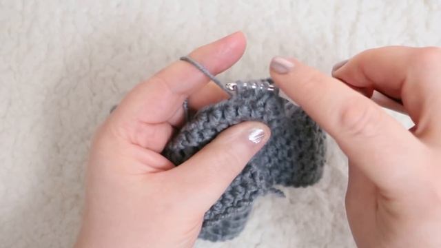 Плотная шапка крючком. Подробный мастер класс. смотреть онлайн